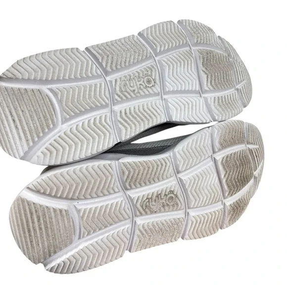 Ryka Glide Sneakers Women's Grey Max Cushion Running Comfort Classic Shoes 9.5 - Picture 7 of 10